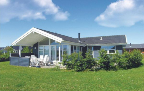 3 Bedroom Beautiful Home In Otterup, Otterup